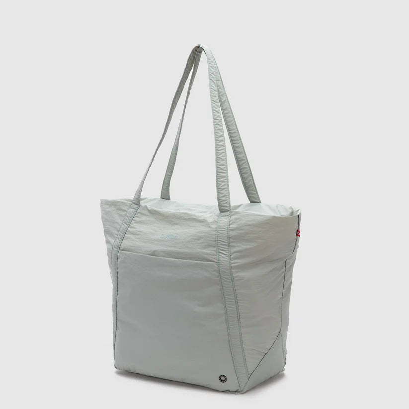 TOTE TRAVEL LIGHT