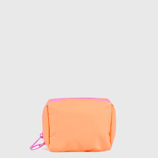 POUCH DAY ESSENTIALS